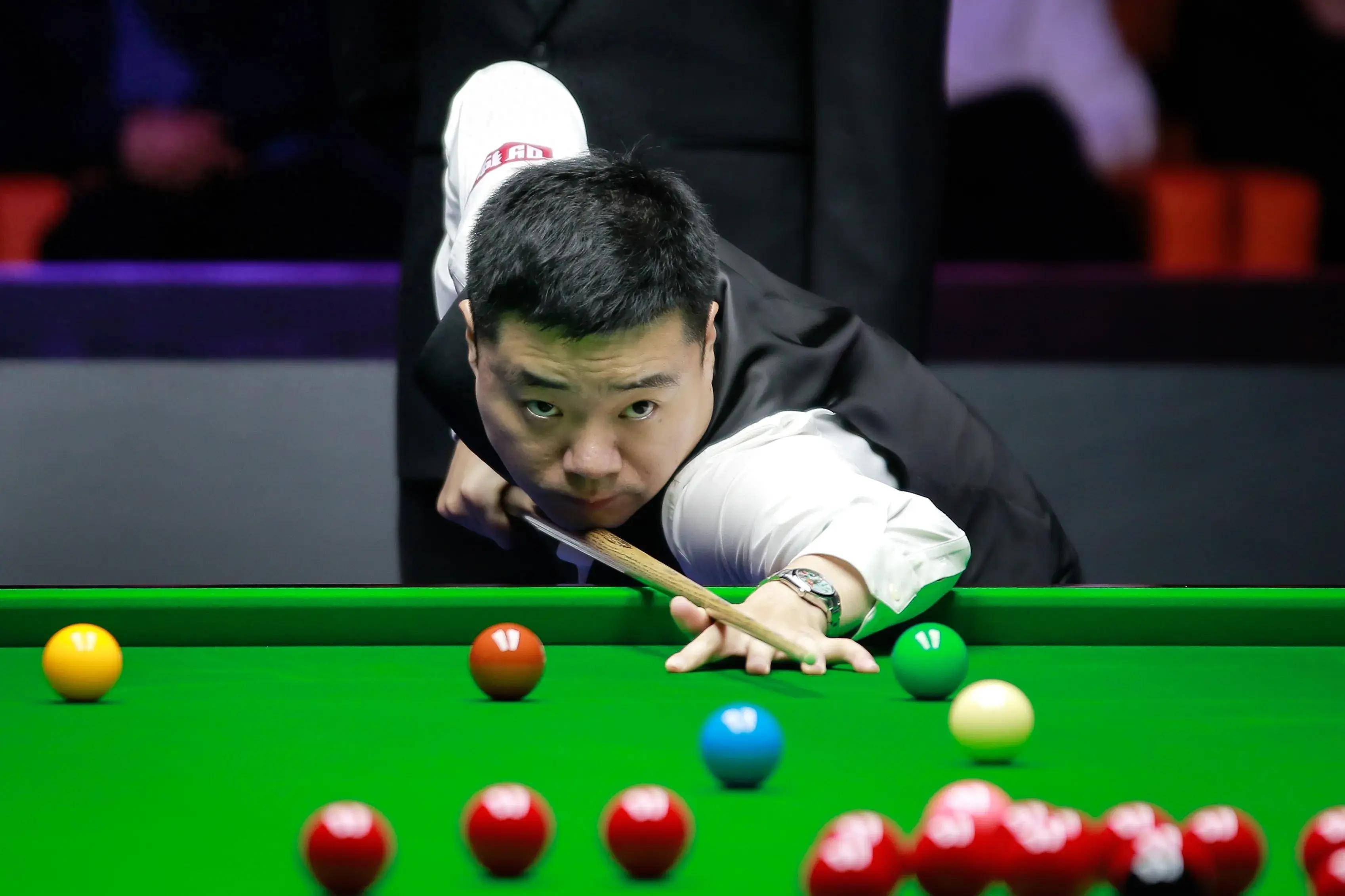 球的不断发 球的不断发