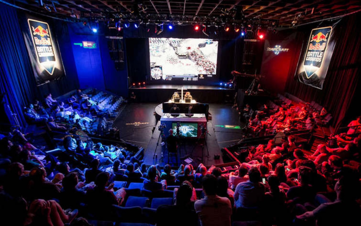 巴萨球迷而 巴萨球迷而