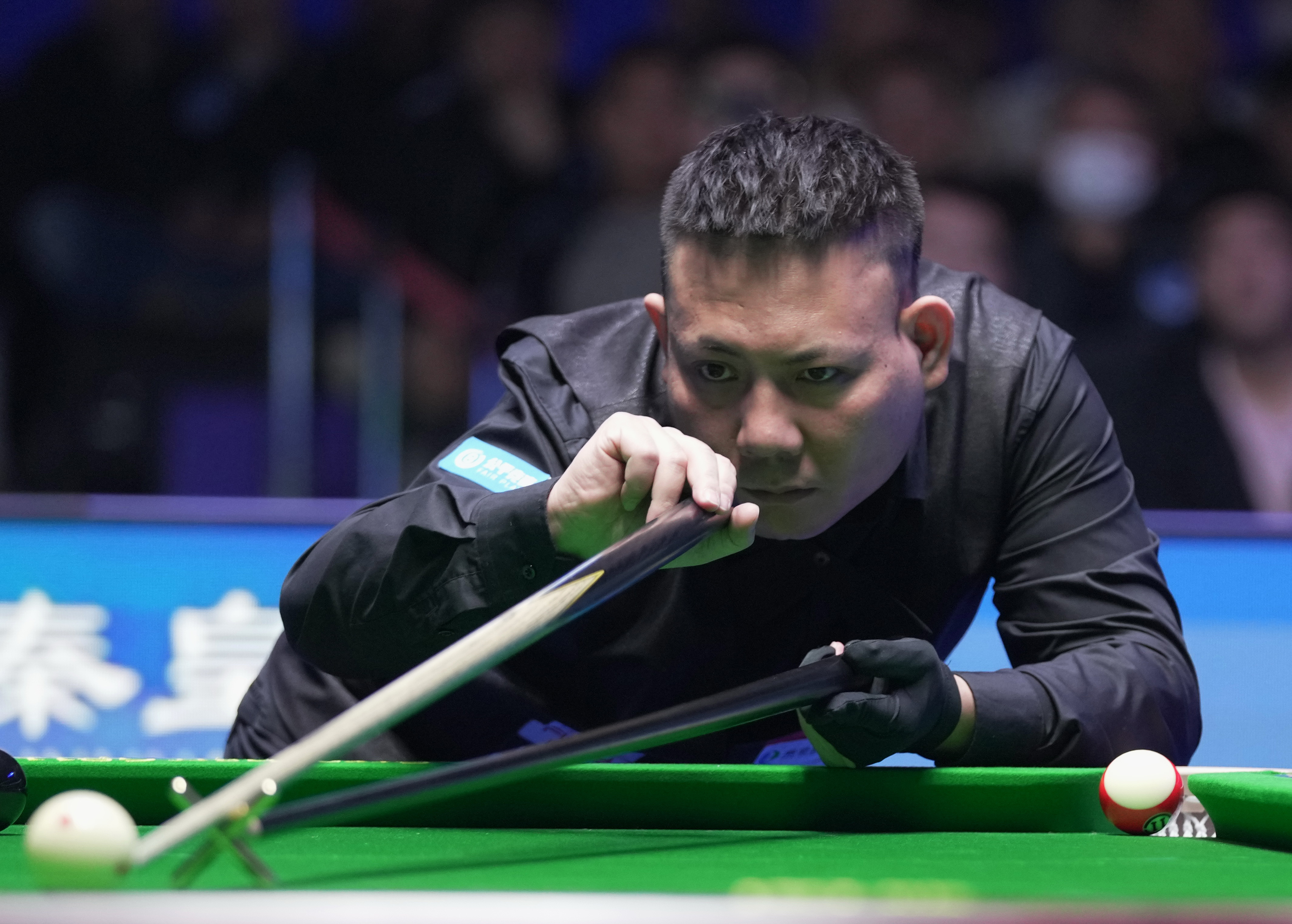 全场看似平 全场看似平